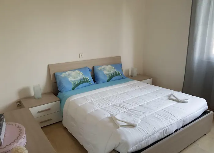 Eagle Rooms